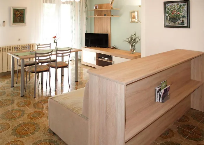 Maslina By Interhome Daire